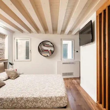 Ca' Delle Corti Apartment Venesia Bagian luar foto